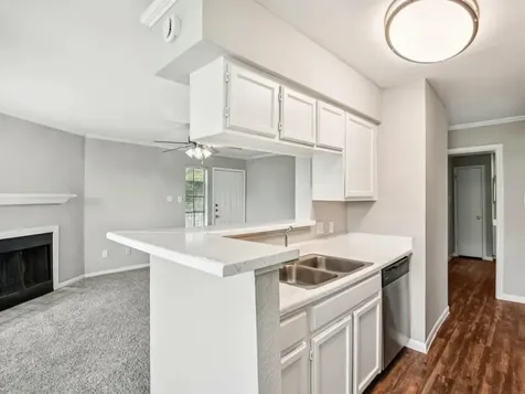 4211 Clay Hill Drive 1214 Houston TX 77084