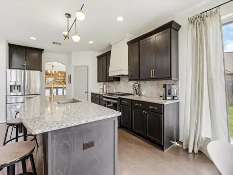 3732 Windsong Park Court Court NE Pearland TX 77584