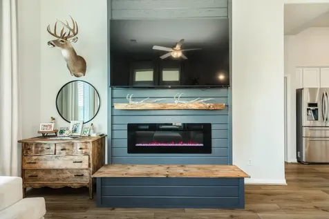 303 Twin Lakes Boulevard W West Columbia TX 77486
