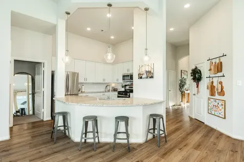 303 Twin Lakes Boulevard W West Columbia TX 77486