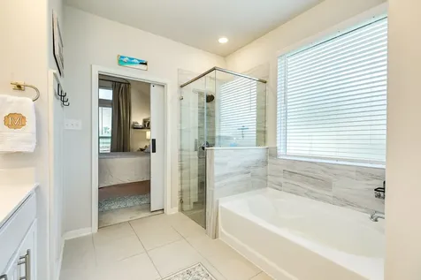 303 Twin Lakes Boulevard W West Columbia TX 77486