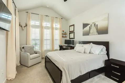303 Twin Lakes Boulevard W West Columbia TX 77486