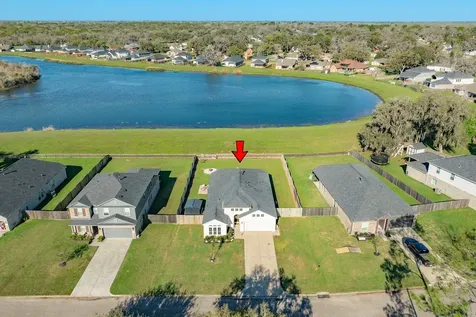 303 Twin Lakes Boulevard W West Columbia TX 77486