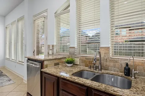 28003 Iberville Glen Drive Katy TX 77494