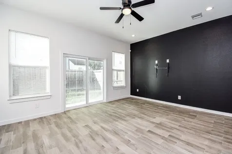 6828 Liverpool Street Houston TX 77021