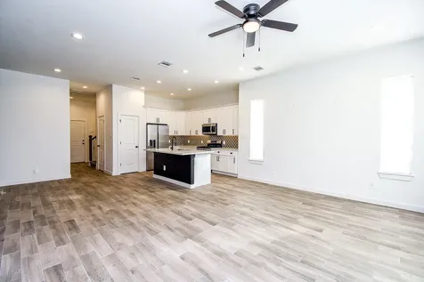 6828 Liverpool Street Houston TX 77021