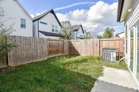 6828 Liverpool Street Houston TX 77021
