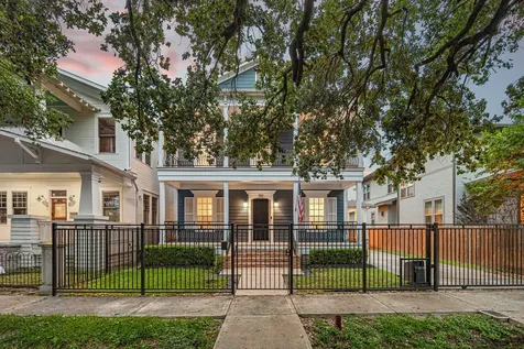 703 Cordell Street Houston TX 77009
