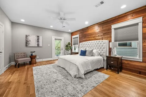 703 Cordell Street Houston TX 77009