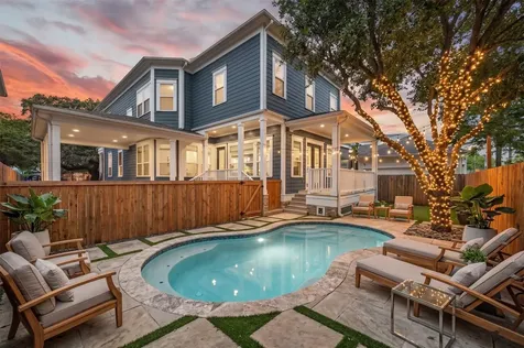 703 Cordell Street Houston TX 77009