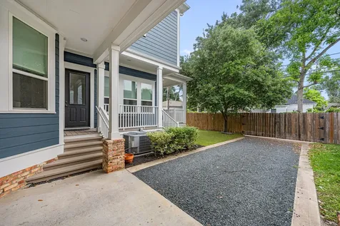 703 Cordell Street Houston TX 77009