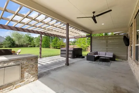 10235 S Goshawk Trail Conroe TX 77385