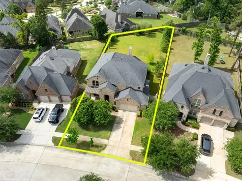 10235 S Goshawk Trail Conroe TX 77385