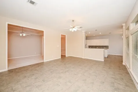 18 Crest Gate Houston TX 77082