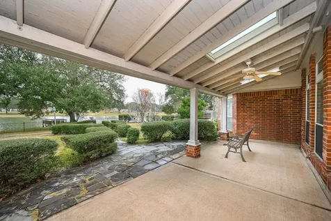 18 Crest Gate Houston TX 77082