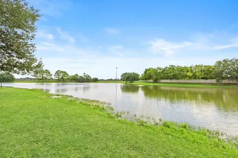 18 Crest Gate Houston TX 77082