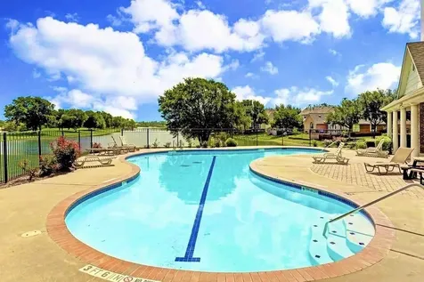 18 Crest Gate Houston TX 77082