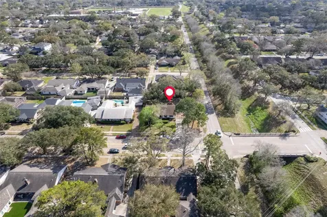 5347 Rutherglenn Drive Houston TX 77096