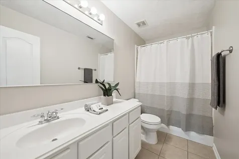 1909 Lazy Hollow Lane Pearland TX 77581