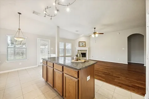 1909 Lazy Hollow Lane Pearland TX 77581