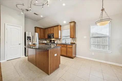 1909 Lazy Hollow Lane Pearland TX 77581