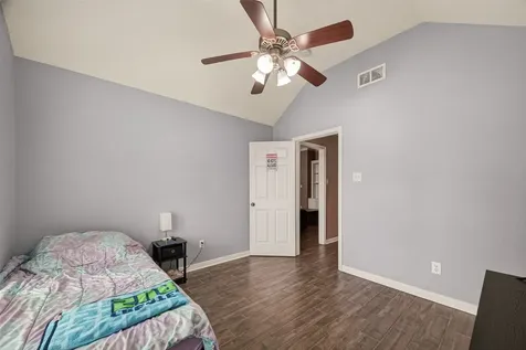 11803 Old Spanish Trail Santa Fe TX 77510