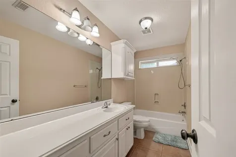 11803 Old Spanish Trail Santa Fe TX 77510