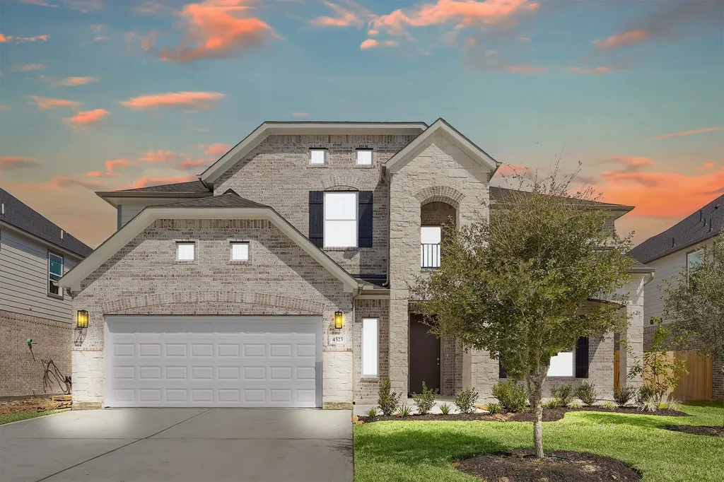 4523 Whisperwood Drive Rosenberg TX 77471