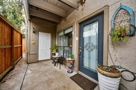 5711 Sugar Hill Drive 117 Houston TX 77057