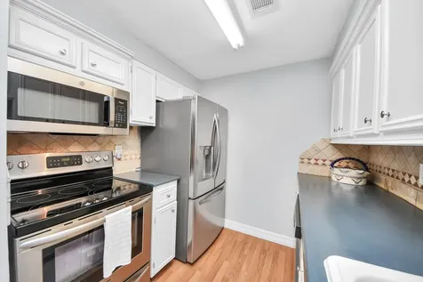 5711 Sugar Hill Drive 117 Houston TX 77057