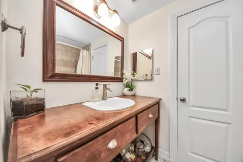 5711 Sugar Hill Drive 117 Houston TX 77057