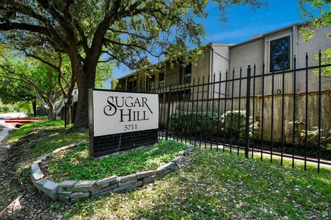 5711 Sugar Hill Drive 117 Houston TX 77057