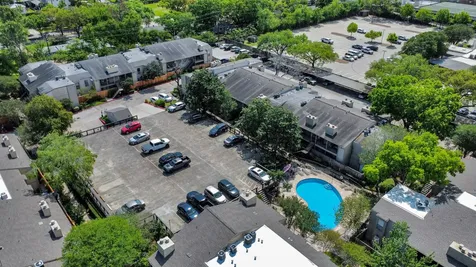 5711 Sugar Hill Drive 117 Houston TX 77057
