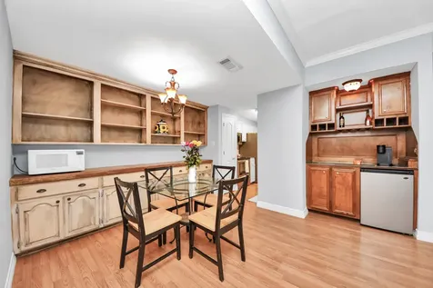 5711 Sugar Hill Drive 117 Houston TX 77057