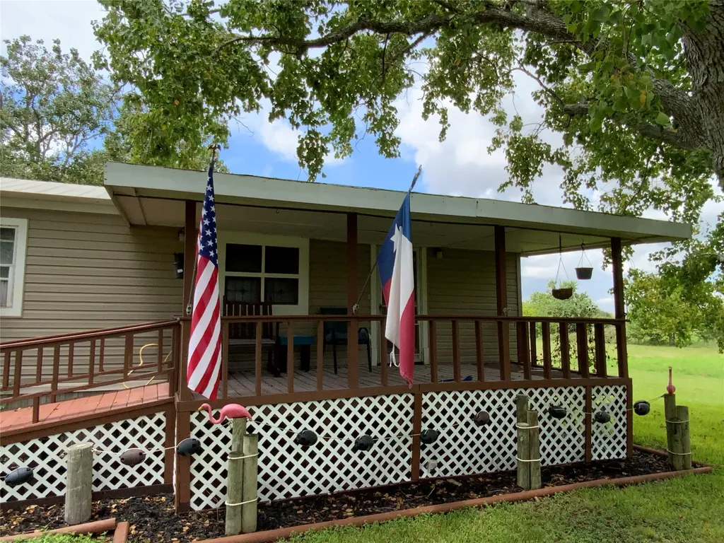 160 Tupelo S Palacios TX 77465