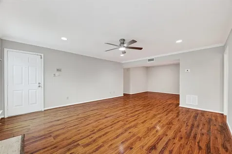 3700 W Clay Street 244 Houston TX 77019