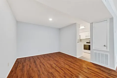 3700 W Clay Street 244 Houston TX 77019