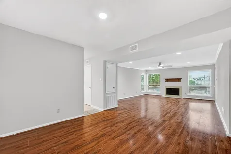 3700 W Clay Street 244 Houston TX 77019