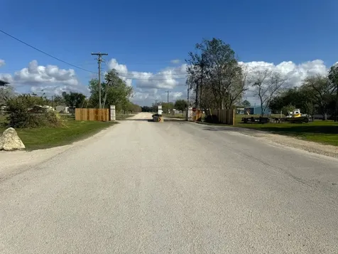 1531 Springwood N Palacios TX 77465