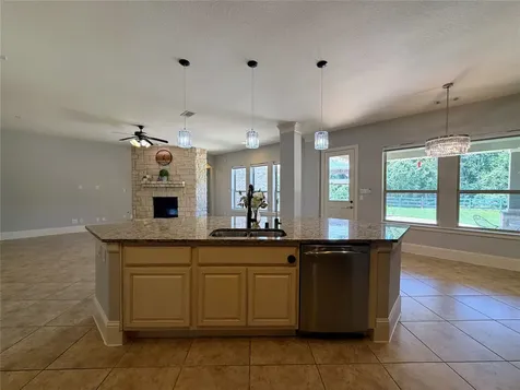 5119 Water Oak Crescent Fulshear TX 77441