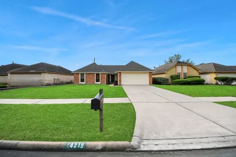 14219 Swanfield Drive Houston TX 77083