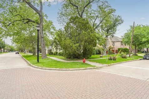 4260 Dartmouth Avenue West University Place TX 77005