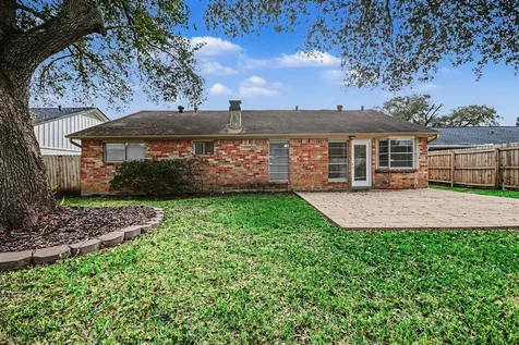 15727 Blackhawk Boulevard Friendswood TX 77546