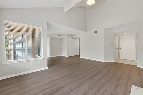 12200 Overbrook Lane 38d Houston TX 77077