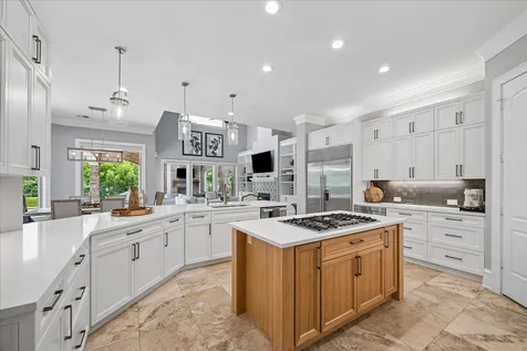 95 W Ambassador Bend The Woodlands TX 77382