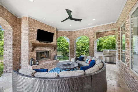 95 W Ambassador Bend The Woodlands TX 77382