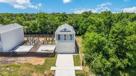 10608 Ashville Drive Houston TX 77051