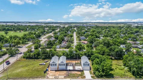 10608 Ashville Drive Houston TX 77051