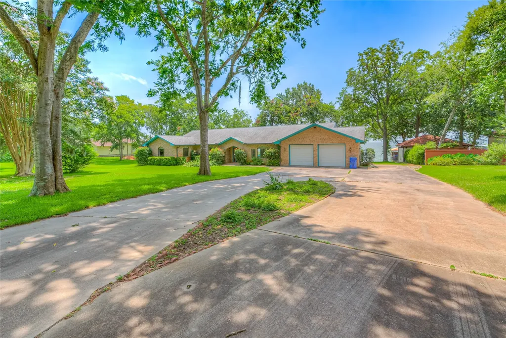 188 Old Post Road S Livingston TX 77352