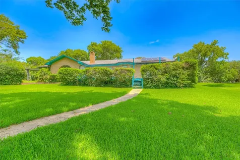 188 Old Post Road S Livingston TX 77352